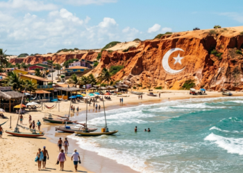 Uma vila do Ceará com praias e montanhas veermelhas de 30 metros revelada por franceses que até hoje é um destino cobiçado