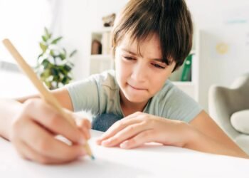Como desenhar ajuda no aprendizado e desenvolve a criatividade infantil