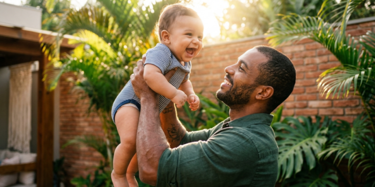 O nome masculino de 5 letras que voltou à moda e tem significado forte