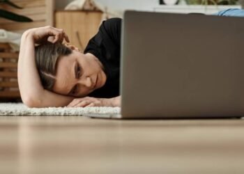Você se sente irritado por tudo isso pode ser um sinal de esgotamento emocional