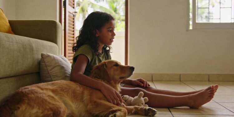 Estudos mostram que crianças que conversavam e desabafavam com seus animais de estimação com frequência estavam fortalecendo o que hoje é conhecido como regulação emocional autônoma