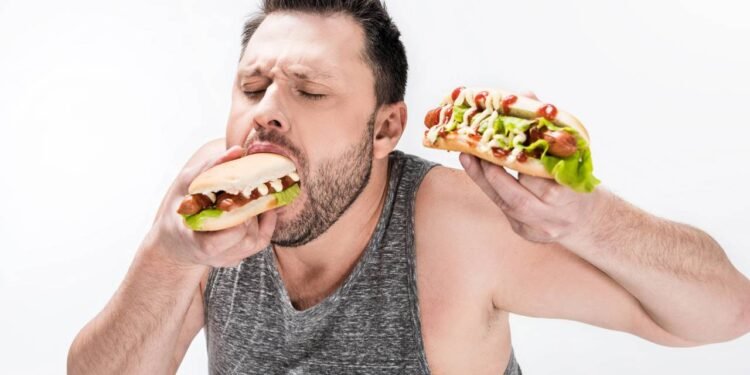 O detalhe psicológico que pode explicar sua fome fora de hora