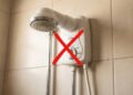 Adeus chuveiro elétrico: qual é a alternativa mais econômica e sustentável que está virando tendência nas casas