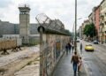 Por que o Muro de Berlim foi construído e o que levou à sua queda anos depois