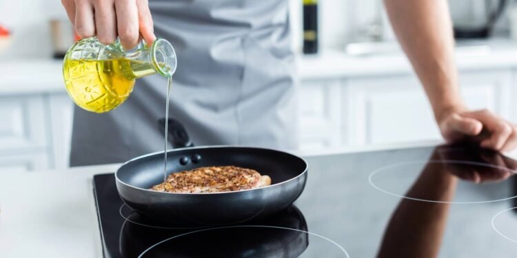 O erro número 1 que você precisa evitar na sua cozinha para não elevar o colesterol sem perceber