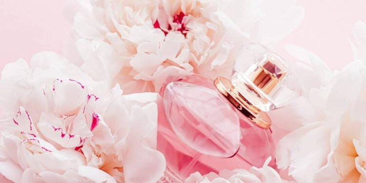 Os 4 perfumes doces e marcantes que fixam o dia inteiro e mais rendem elogios em festas e baladas