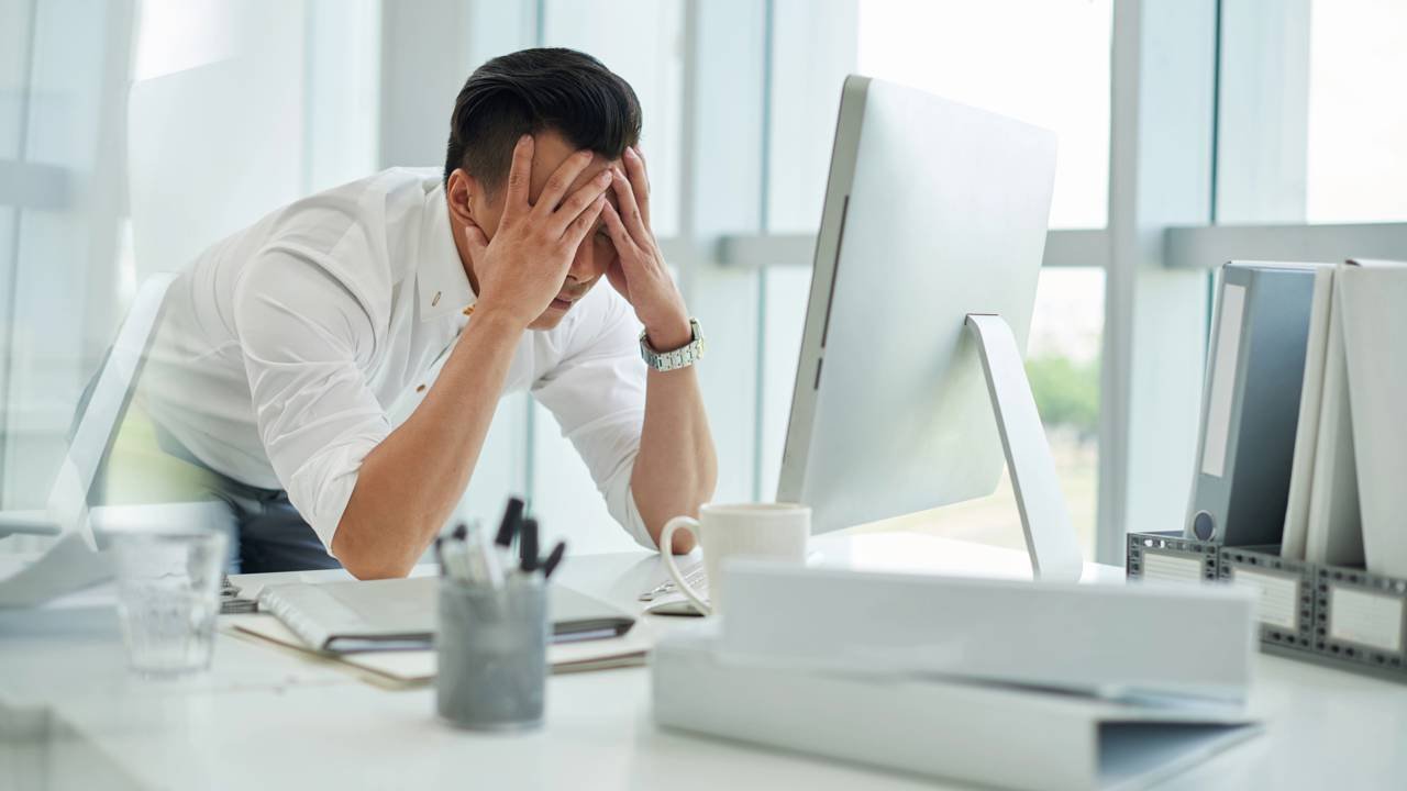 A psicologia diz que a parte mais difícil de crescer não é a idade, é perceber que ninguém virá resolver sua vida