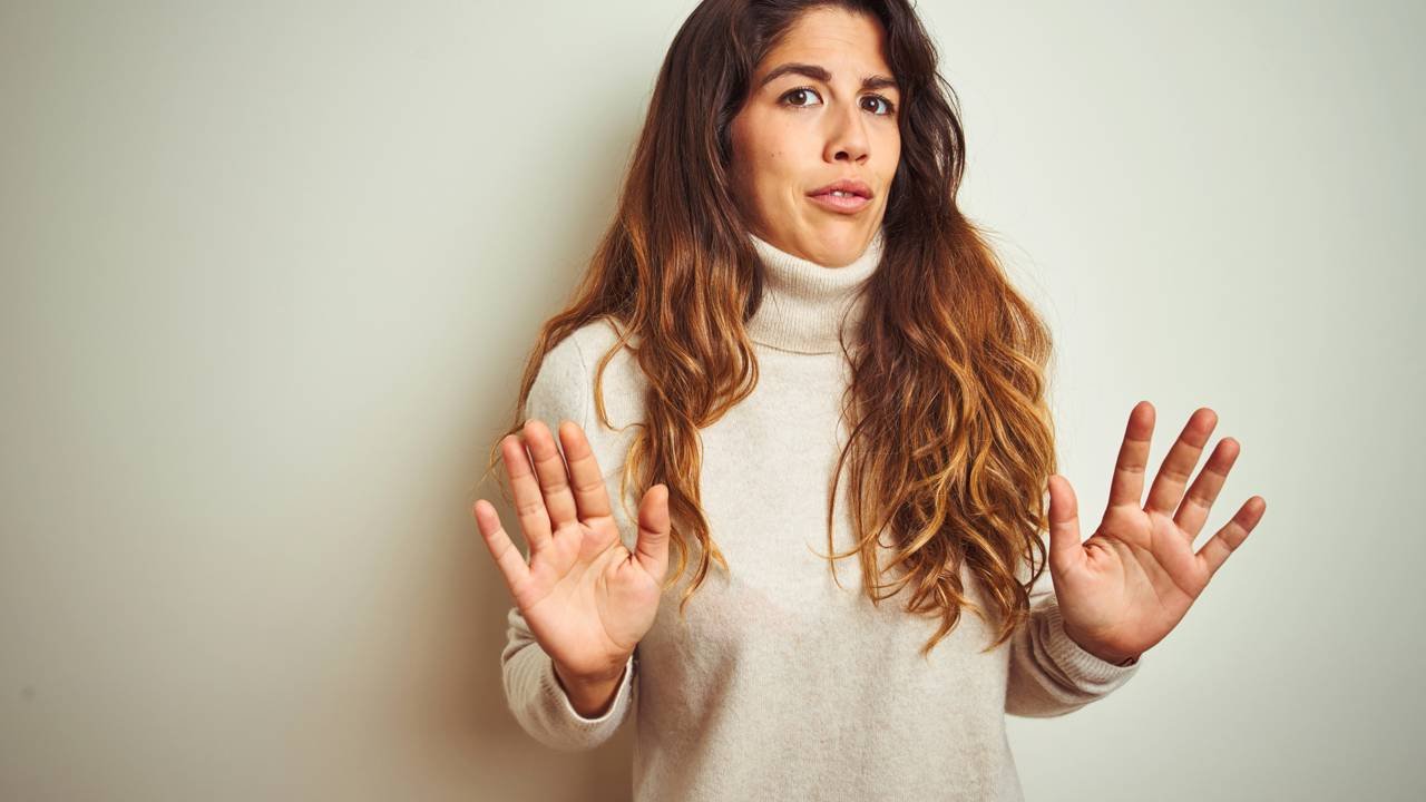 A maioria das pessoas não percebe que quem se afasta de amigos não está sendo indiferente, está reorganizando suas prioridades emocionais
