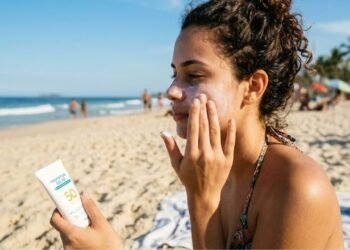 Protetores solares baratos que lembram versões importadas e protegem tão bem quanto