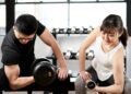O que descer o peso devagar faz na hipertrofia e no crescimento muscular