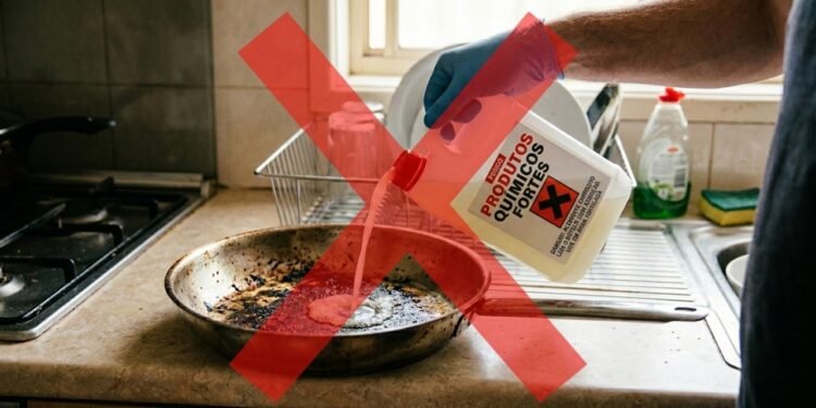 Sem usar produtos químicos fortes: a melhor forma de recuperar tachos e panelas queimadas