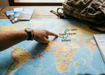 Praga, Budapeste, Varsóvia e Tallinn batem recordes de turistas com a 'Nova Europa' que é mais barata e moderna que o Nordeste