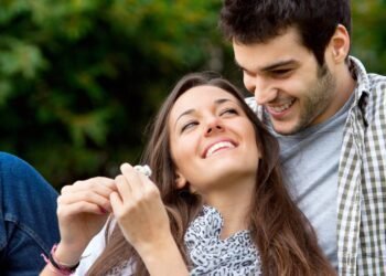O que leva casais felizes a terminarem o relacionamento mesmo quando ainda existe amor