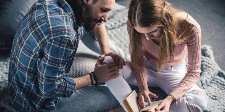 Casais felizes têm um hábito simples que fortalece a relação todos os dias