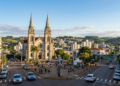Com 365 empresas tech e 98% de escolarização, a antiga vila agrícola do Paraná hoje é modelo de prosperidade e tecnologia