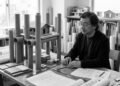 Shigeru Ban e construções com tubos de papel