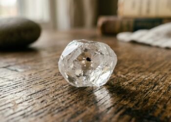 Confúcio, filósofo chinês: “Melhor um diamante com defeito do que uma pedra sem ele”