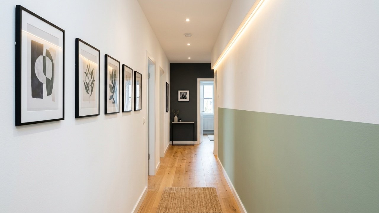 O truque usado por arquitetos para transformar corredor estreito em parte bonita da casa
