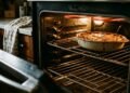 Para que serve a grade do forno e qual a altura correta para cada preparo