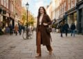 A cor que nunca sai de moda e continua compondo look maravilhosos nesse inverno
