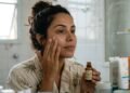 Quais produtos de limpeza facial você deve usar de acordo com o seu tipo de pele