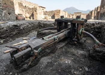 Uma arma de 2.000 anos, semelhante a uma metralhadora, foi encontrada em Pompeia