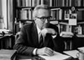 A citação do dia de hoje é de Viktor Frankl: “Quando não podemos mais mudar uma situação, somos desafiados a mudar a nós mesmos”