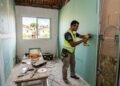 Quanto um profissional cobra para instalar drywall em um quarto em 2026? Veja preços atualizados, variações por região e fatores que influenciam o custo da instalação