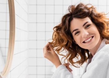 Como proteger o cabelo no inverno contra os danos do frio