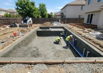 Quanto custa construir uma piscina em junho de 2026?
