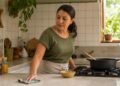 Segundo a psicologia, as pessoas que arrumam enquanto cozinham em vez de deixarem tudo para o final tendem a apresentar quase sempre estas 8 características distintas