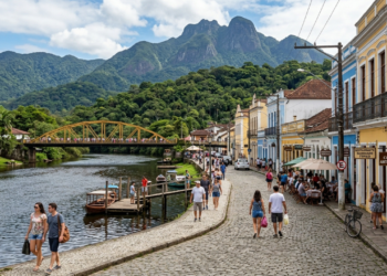 A pequena vila serrana e litorânea perto de Curitiba que se tornou o destino favorito para quem busca qualidade de vida