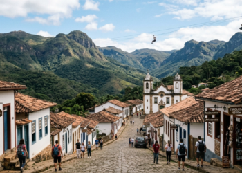 O pequeno vilarejo colonial nas montanhas de Minas que abriga a tirolesa mais alta do Brasil a 1.500 m de altitude
