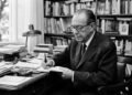 Carlos Drummond de Andrade, poeta brasileiro: “Ser feliz sem motivo é a mais autêntica forma de felicidade”