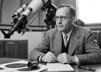 Citação do dia de Edwin Hubble: “O tempo passado é finito, o tempo futuro é infinito” – um poderoso lembrete de que o futuro nunca está definido