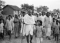 Mahatma Gandhi, ativista indiano: “A felicidade é quando o que você pensa, o que você diz e o que você faz estão em harmonia.”