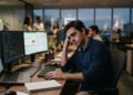 Existe um motivo biológico para sentirmos mais cansaço depois de discutir sobre trabalho com colegas