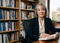 Cita Carol Dweck, psicóloga de Stanford: "as pessoas mais realizadas são as que nunca deixam de desenvolver a própria mentalidade"