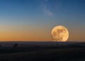 Astrônomos analisam as cores da Lua para compreender melhor os corpos celestes