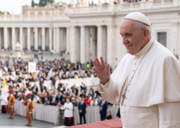 Papa Francisco, líder da Igreja Católica: "Deus nunca se cansa de perdoar, somos nós que nos cansamos de pedir misericórdia.”
