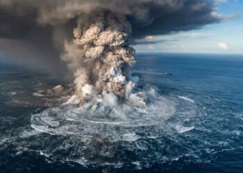 A erupção de Tonga mudou o que cientistas entendiam sobre grandes explosões naturais