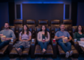 Pessoas que assistem ao trailer inteiro antes de ver um filme foram julgadas por anos — então pesquisadores testaram a lógica dos spoilers e descobriram que saber demais antes pode aumentar o prazer, não estragar a experiência