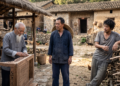 O provérbio chinês de Confúcio sobre aprendizado: "Se eu for com dois homens, cada um deles será meu professor. Absorverei as virtudes de um e as imitarei, e corrigirei os defeitos do outro em mim mesmo"?