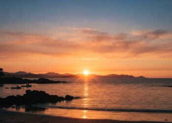 O Sol ilumina o céu com uma cor que nossos olhos interpretam de outra forma, cientistas explicam esse fato