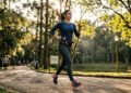 Caminhada rápida fortalece o organismo e ajuda a prevenir doenças crônicas, segundo especialistas