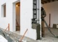Como blocos de EPS formam paredes de concreto no sistema ICF
