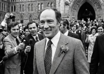 Citação do dia de Pierre Trudeau, ex-primeiro-ministro do Canadá: “O Estado não tem nada a ver com a vida privada dos cidadãos.”