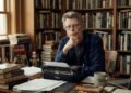 Stephen King, escritor norte-americano: “Acho que todos nós temos algum problema mental. Aqueles de nós que estão fora dos hospitais psiquiátricos apenas disfarçam isso um pouco melhor – e talvez nem tanto assim, afinal.”