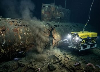 Submarino soviético afundado ainda emite radiação e preocupa cientistas quase 40 anos depois