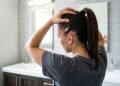 Dermatologistas fazem um alerta para quem prende o cabelo apertado todos os dias